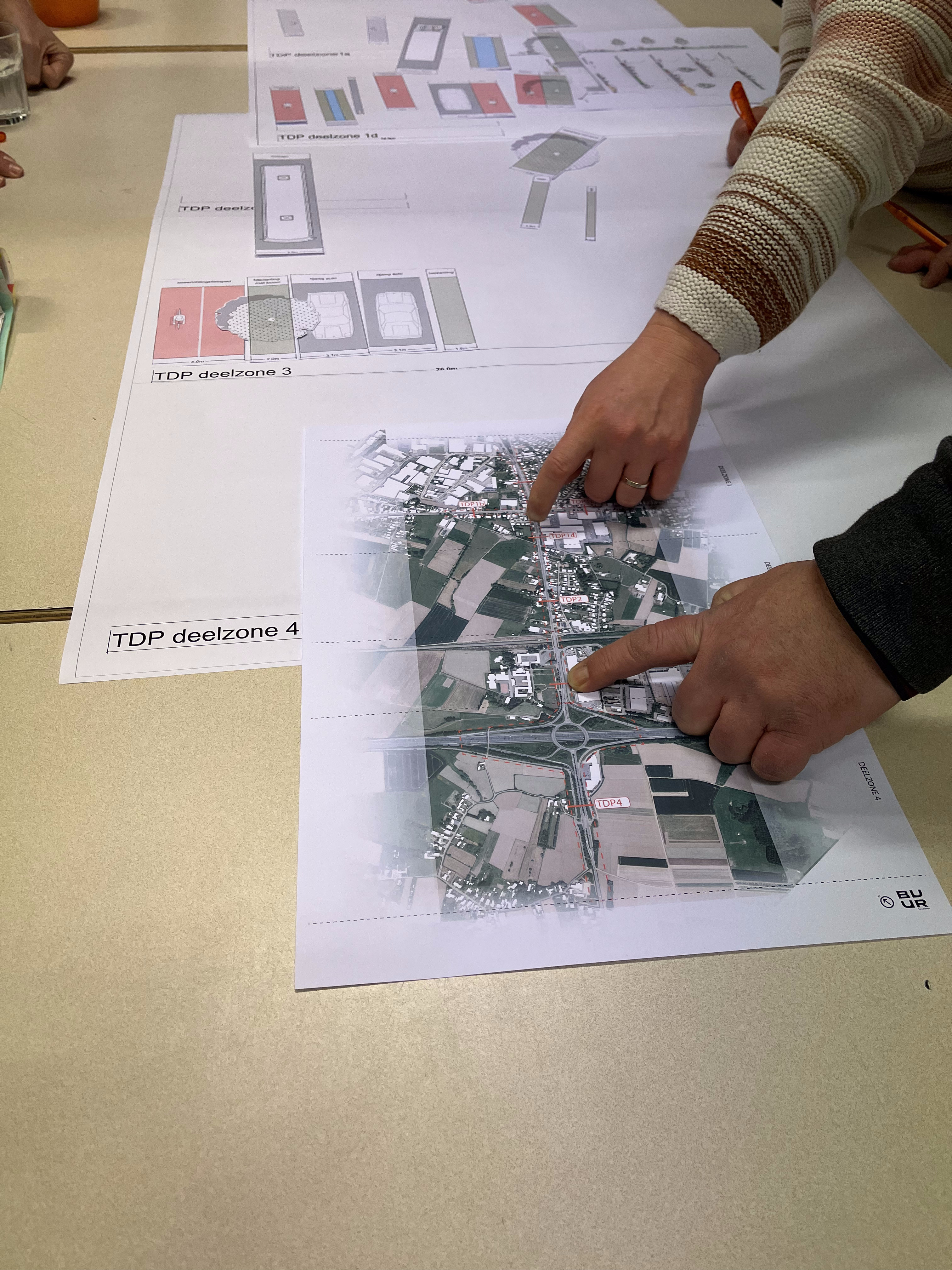 werktafel ontwerp N42 Wetteren Bourgondisch Kruis