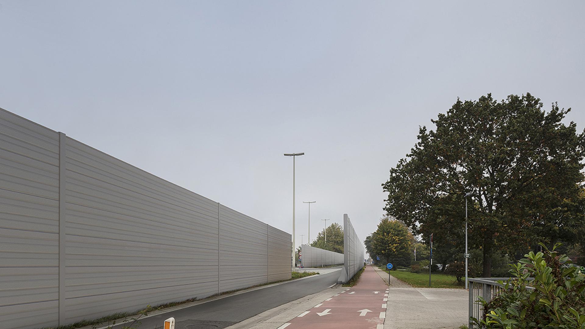 Geluidsschermen langs de Expresweg (N31) in Brugge - foto 2