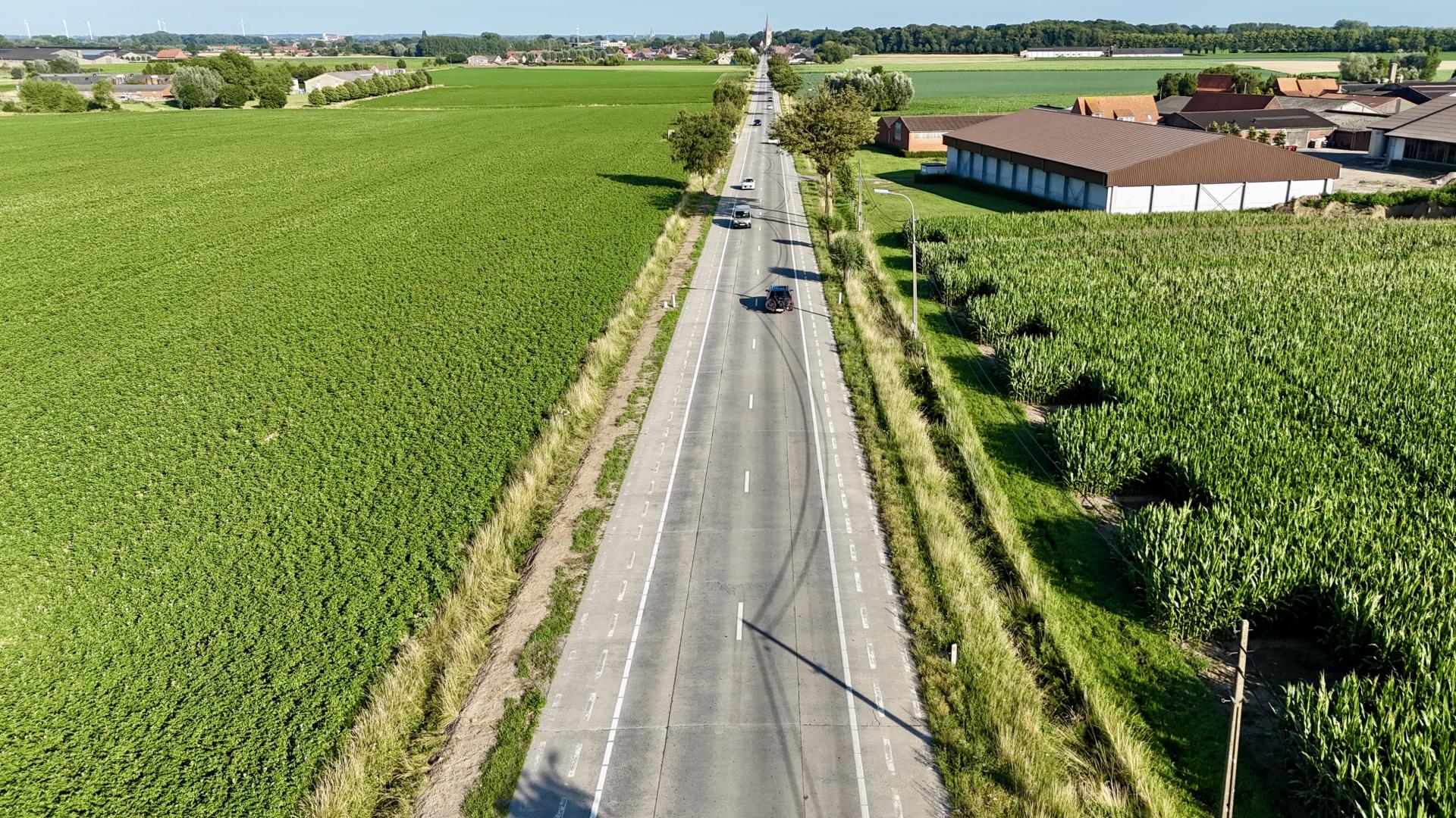 N8 tussen Elverdinge en Woesten