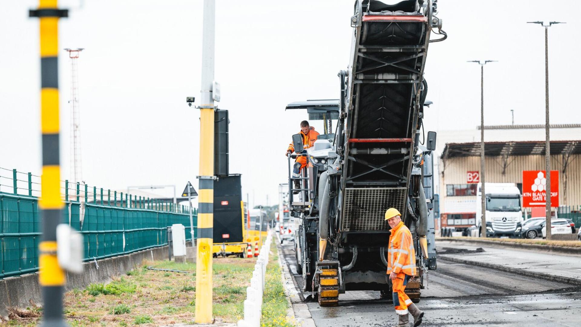 Persmoment start onderhoud havenwegen