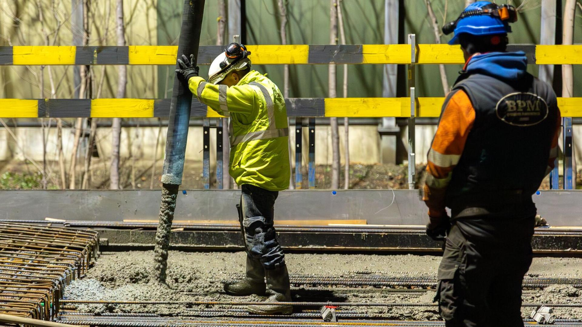 E313 bruggen - bruggen in opbouw - betonstort
