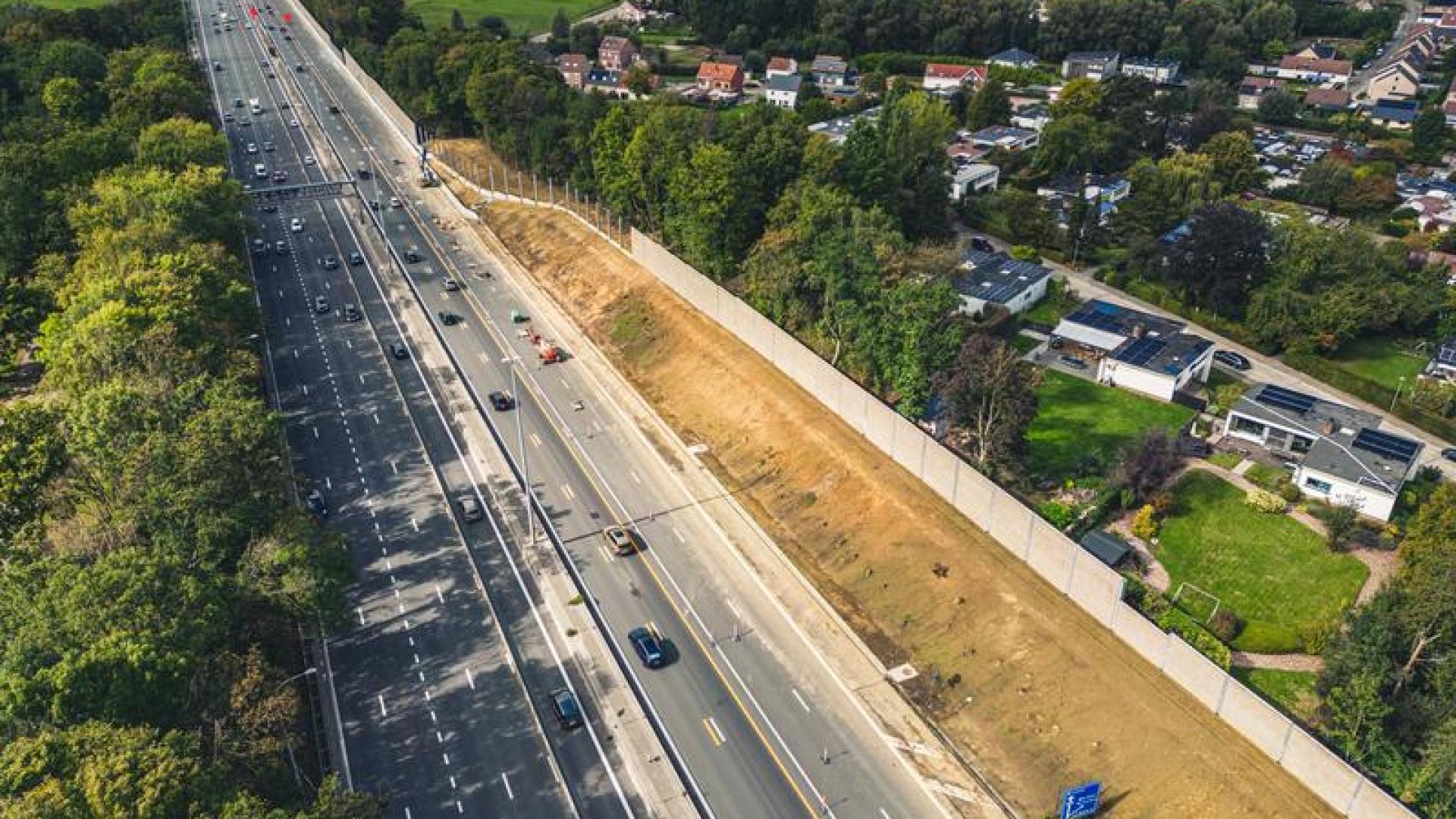 20220925 E40_Bertem_Geluidsschermen 015