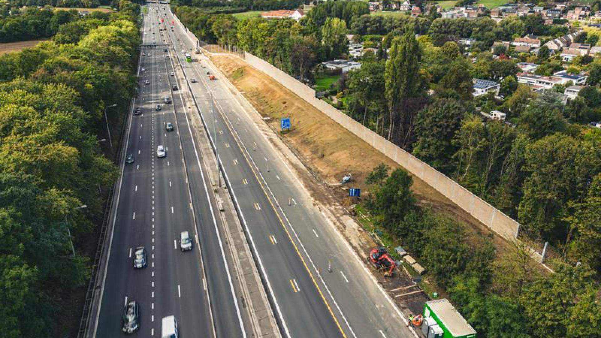 20220925 E40_Bertem_Geluidsschermen 011