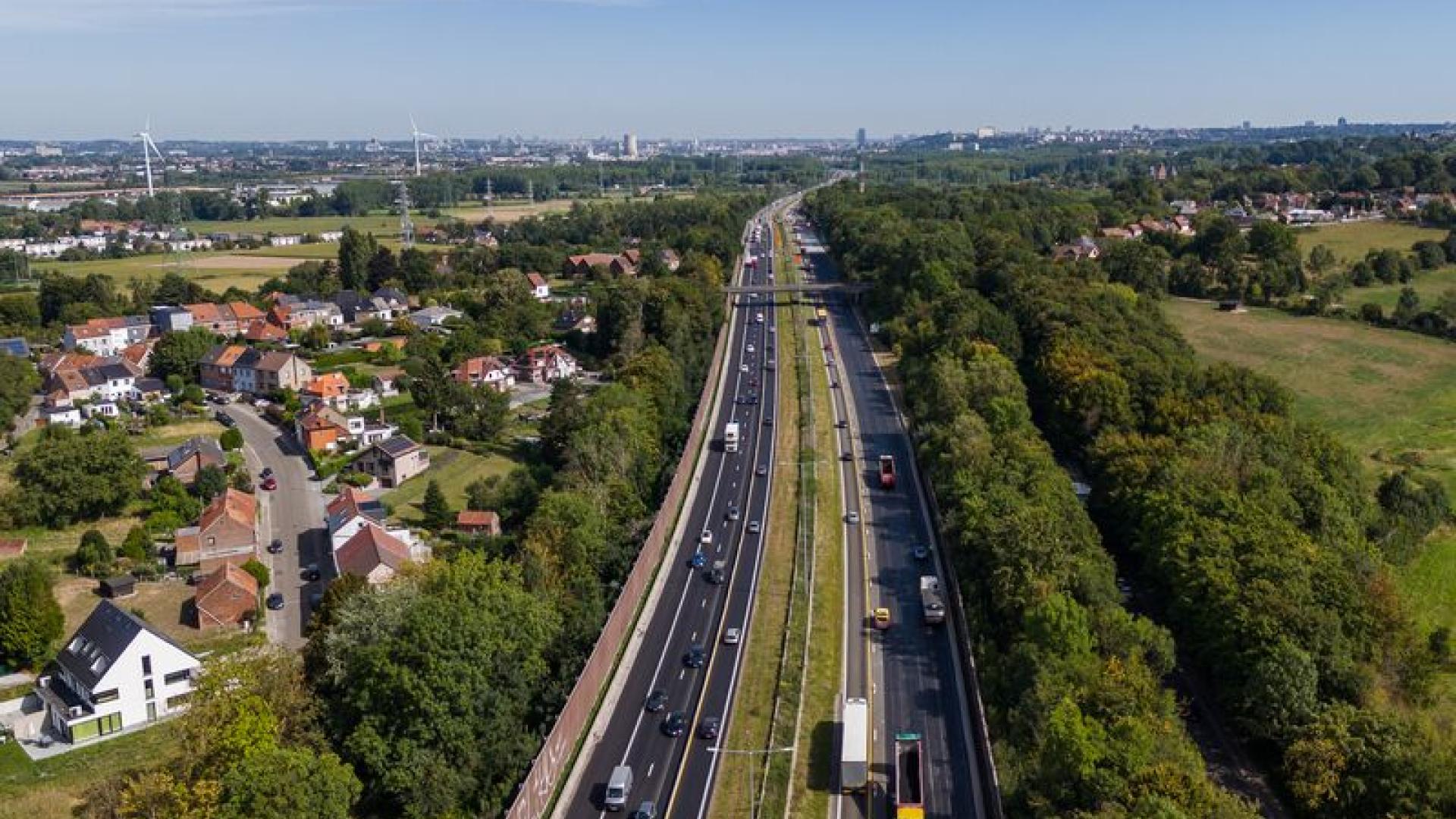 Asfalteringswerken tussen Beersel en Halle op Brusselse ring