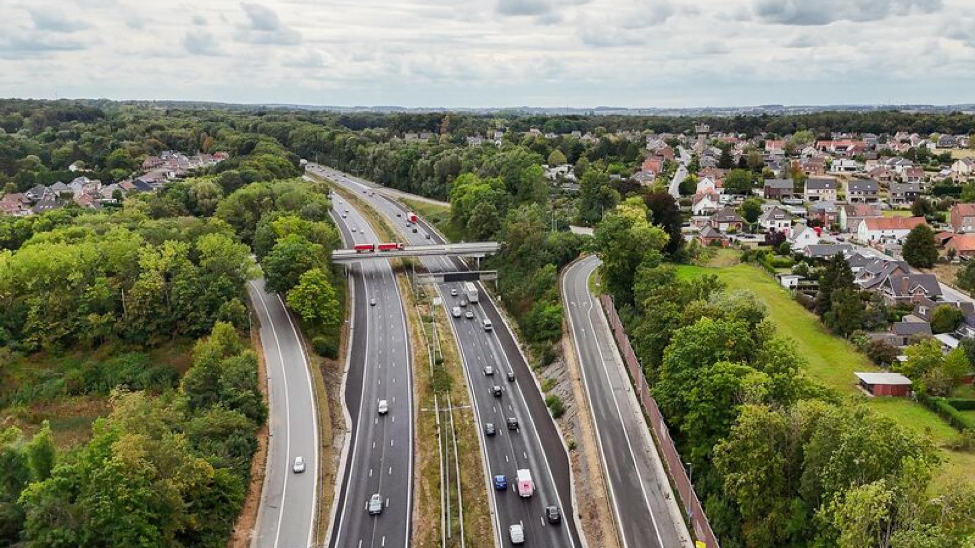 R0_A8_Beersel_Halle_Asfalteringswerken snelweg_na_werken-003