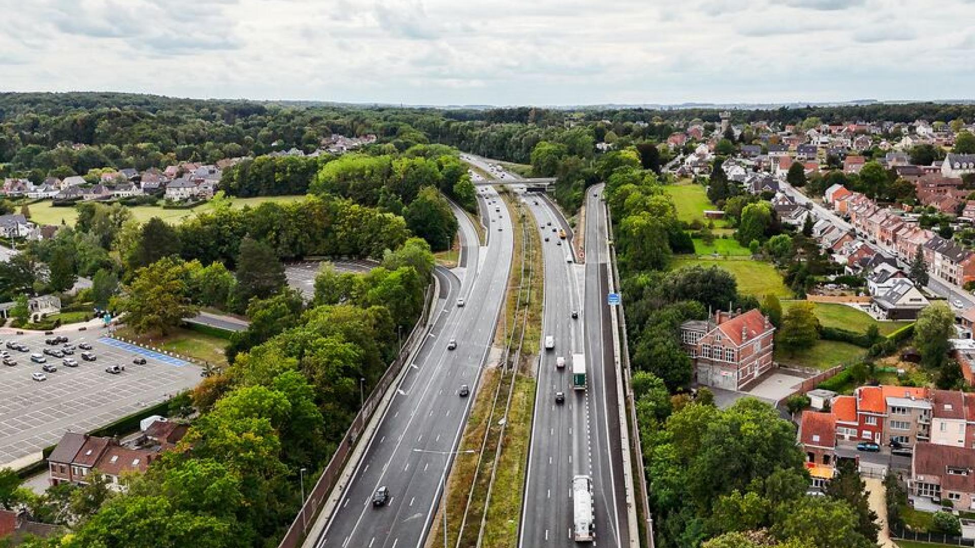 R0_A8_Beersel_Halle_Asfalteringswerken snelweg_na_werken-012