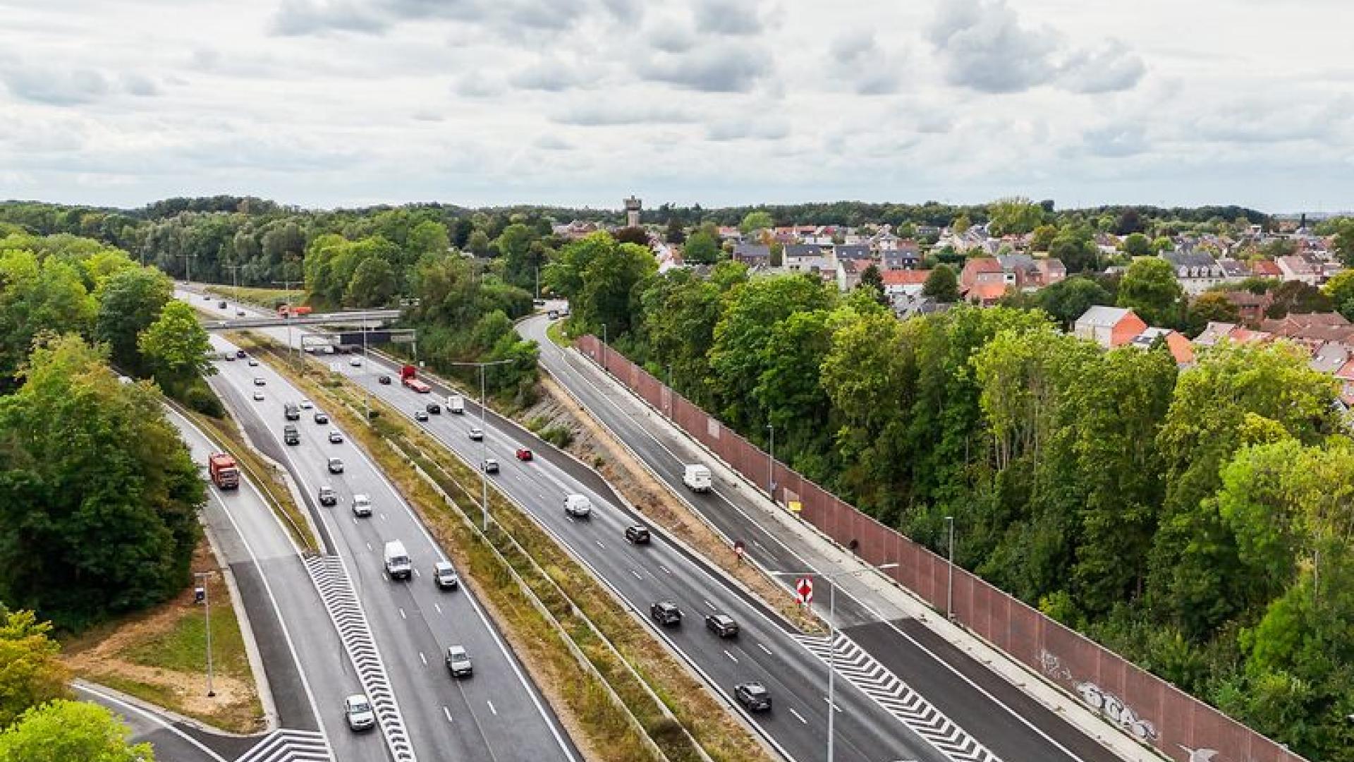 R0_A8_Beersel_Halle_Asfalteringswerken snelweg_na_werken-014