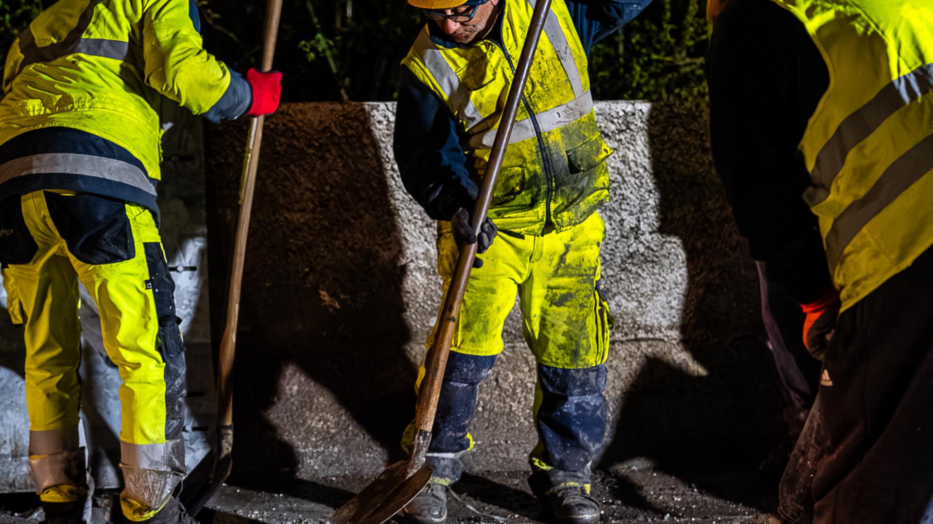 Vernieuwen van de brugvoegen richting Gent op E40 in verkeerswisselaar van Groot-Bijgaarden 4