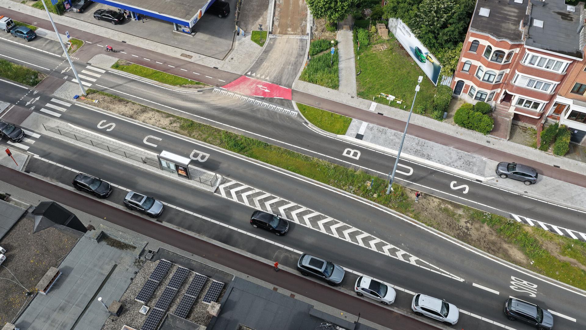 N1_Mortsel_HeraanlegMechelsesteenweg_EindeWerken - bushalte "Gemeenteplein"