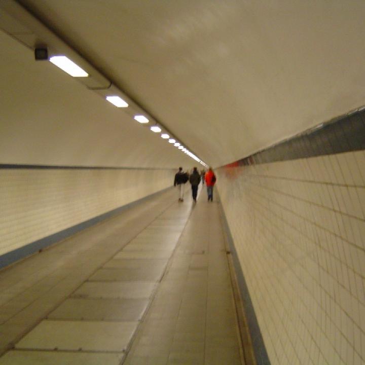 Sint-Annatunnel: zicht in de tunnelkoker