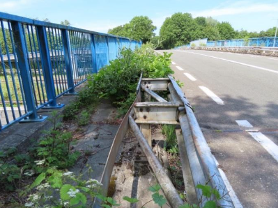 Nieuwe bermbrug Ravaartstraat in Vilvoorde