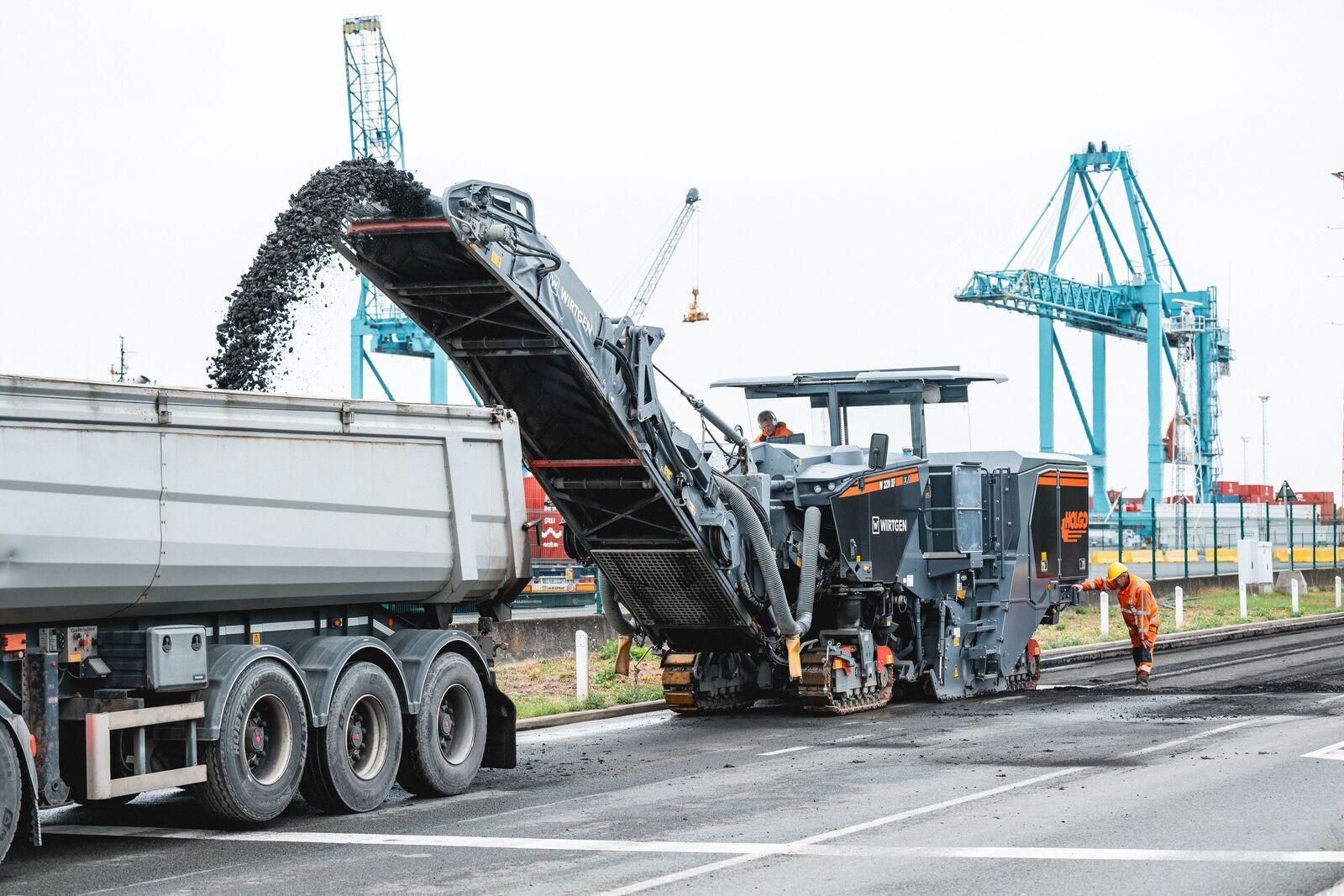 Persmoment start onderhoud havenwegen