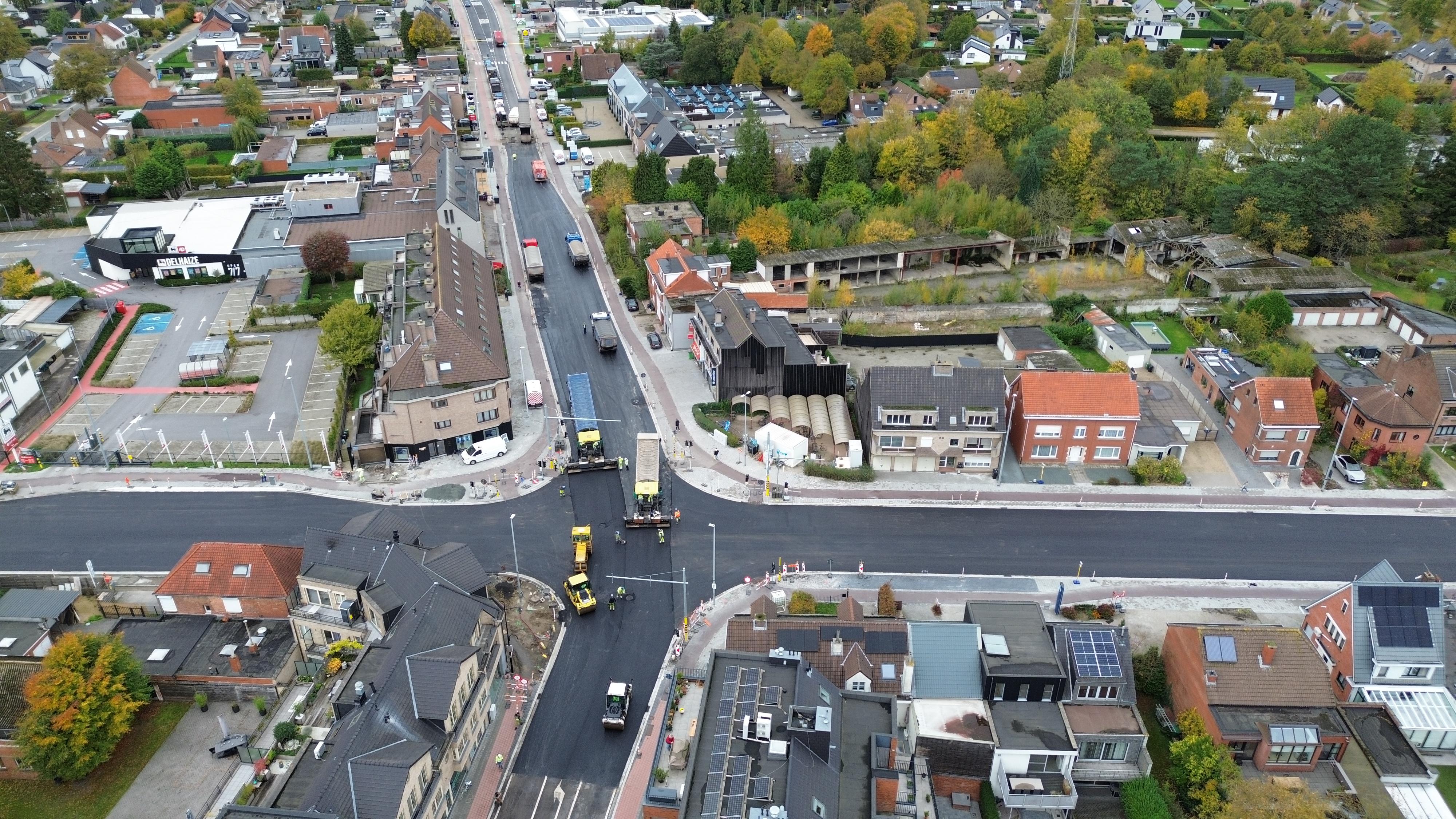 Kruispunt N115 met N117 in Sint-Job: asfalterings- en markeringswerken