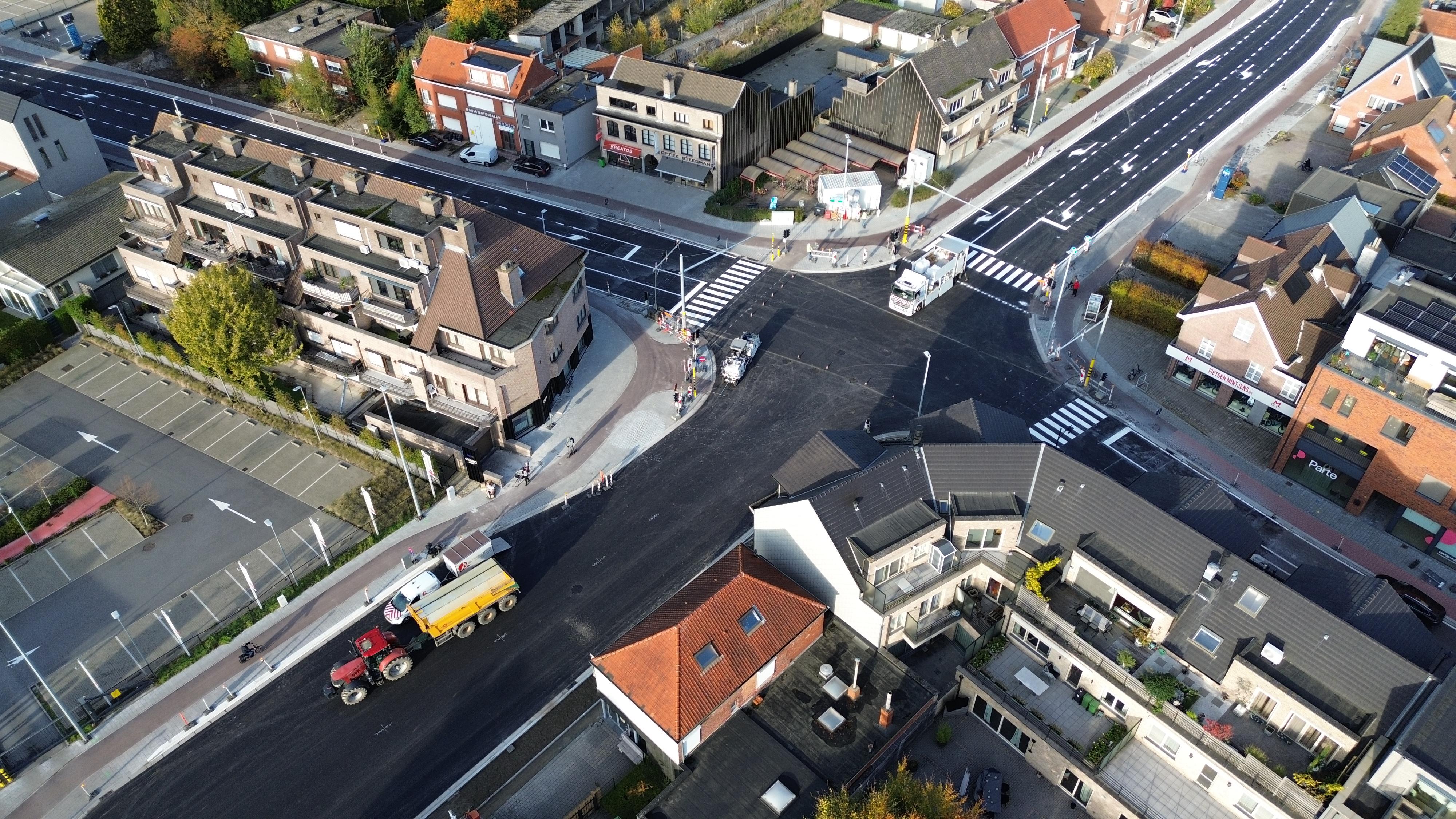 Kruispunt N115 met N117 in Sint-Job: asfalterings- en markeringswerken