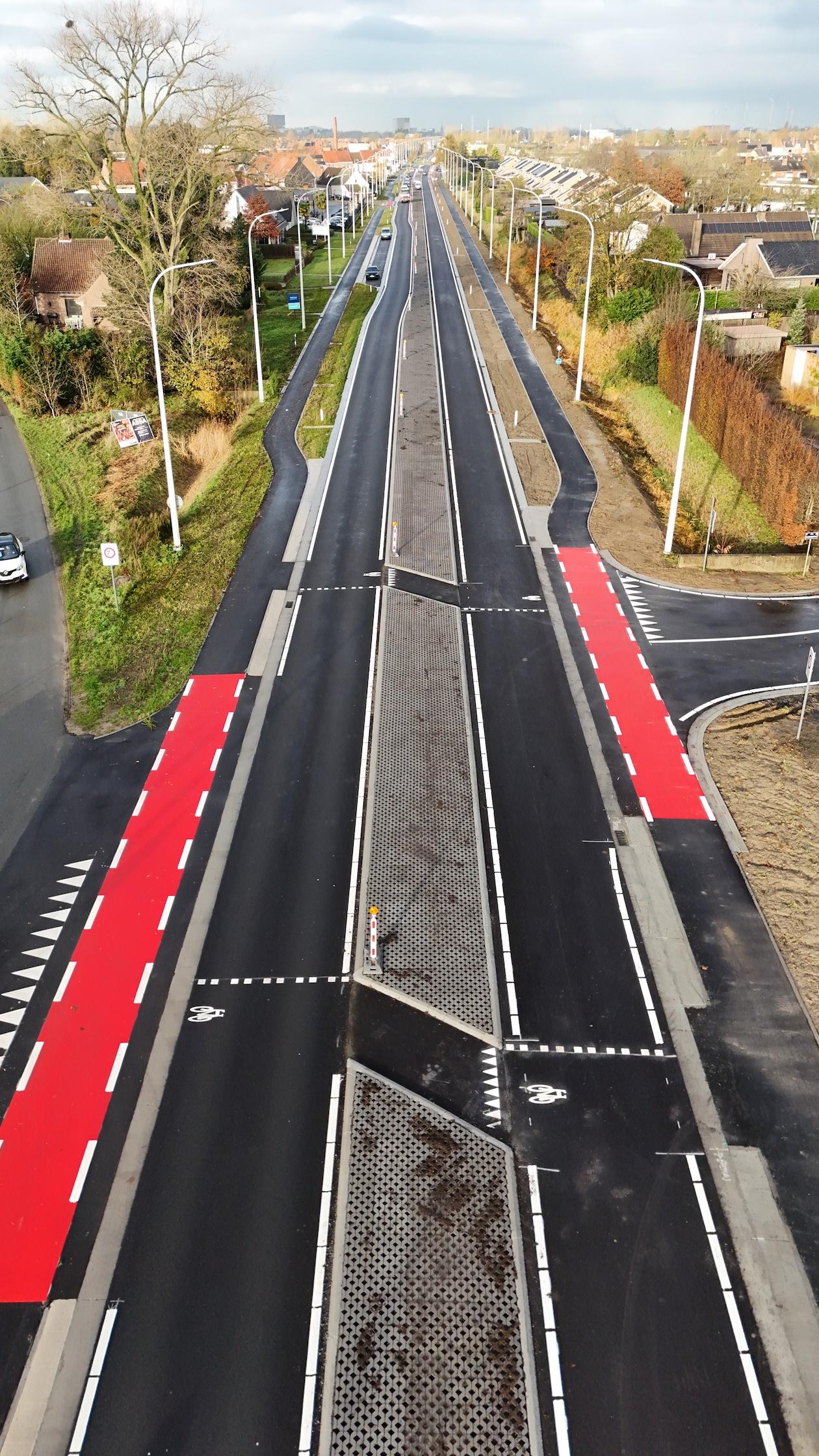 Herinrichting van Rijksweg (N36) in Izegem - foto van het eindresultaat (1)
