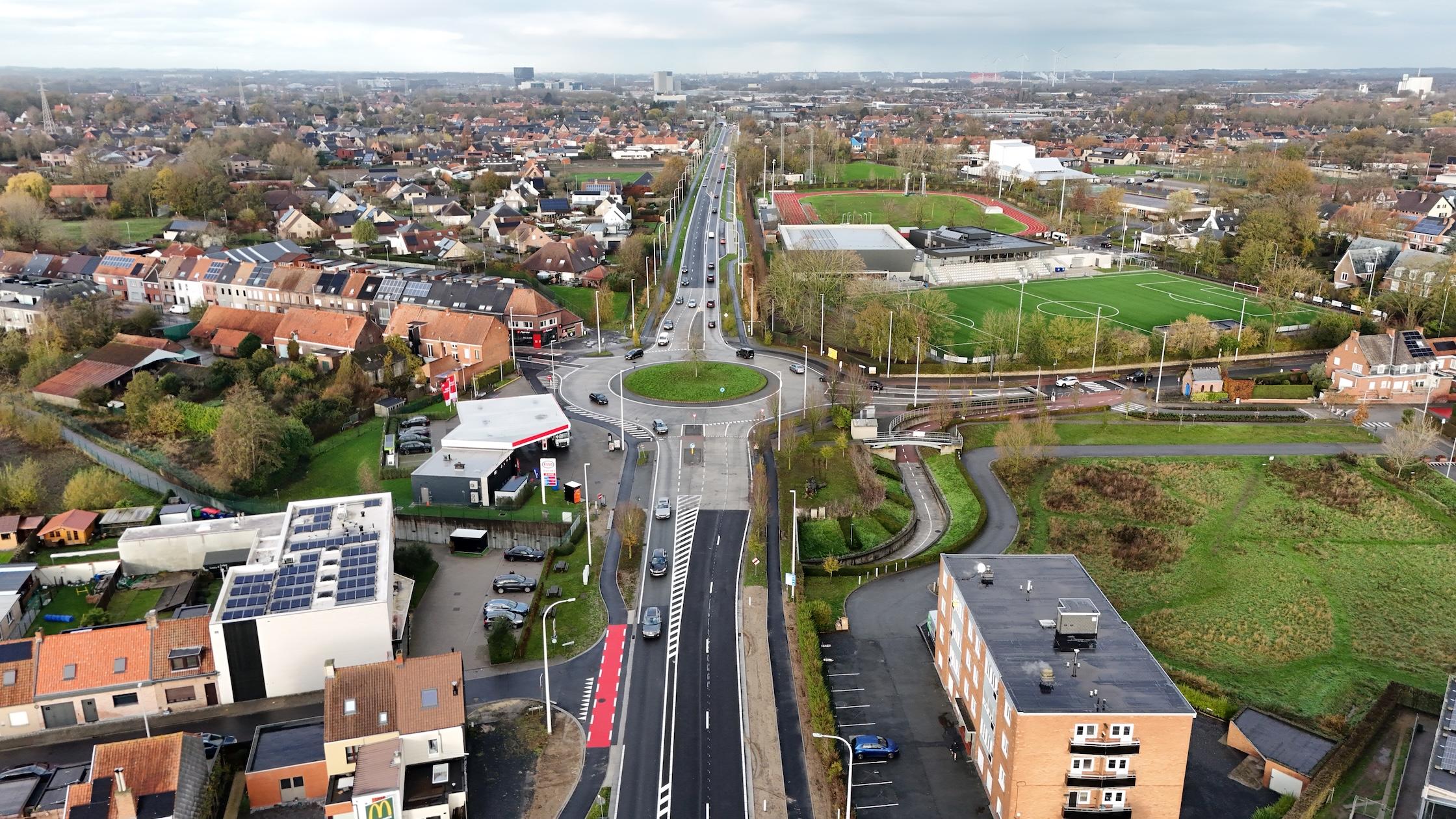 Herinrichting van Rijksweg (N36) in Izegem - foto van het eindresultaat (3)
