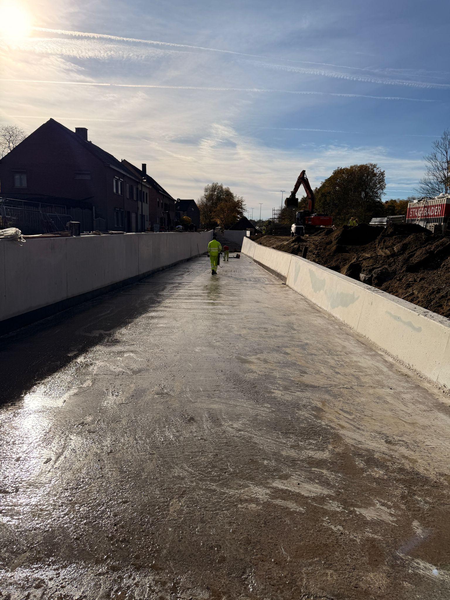 Bouw fietstunnel onder N171 aan kant Rubensstraat