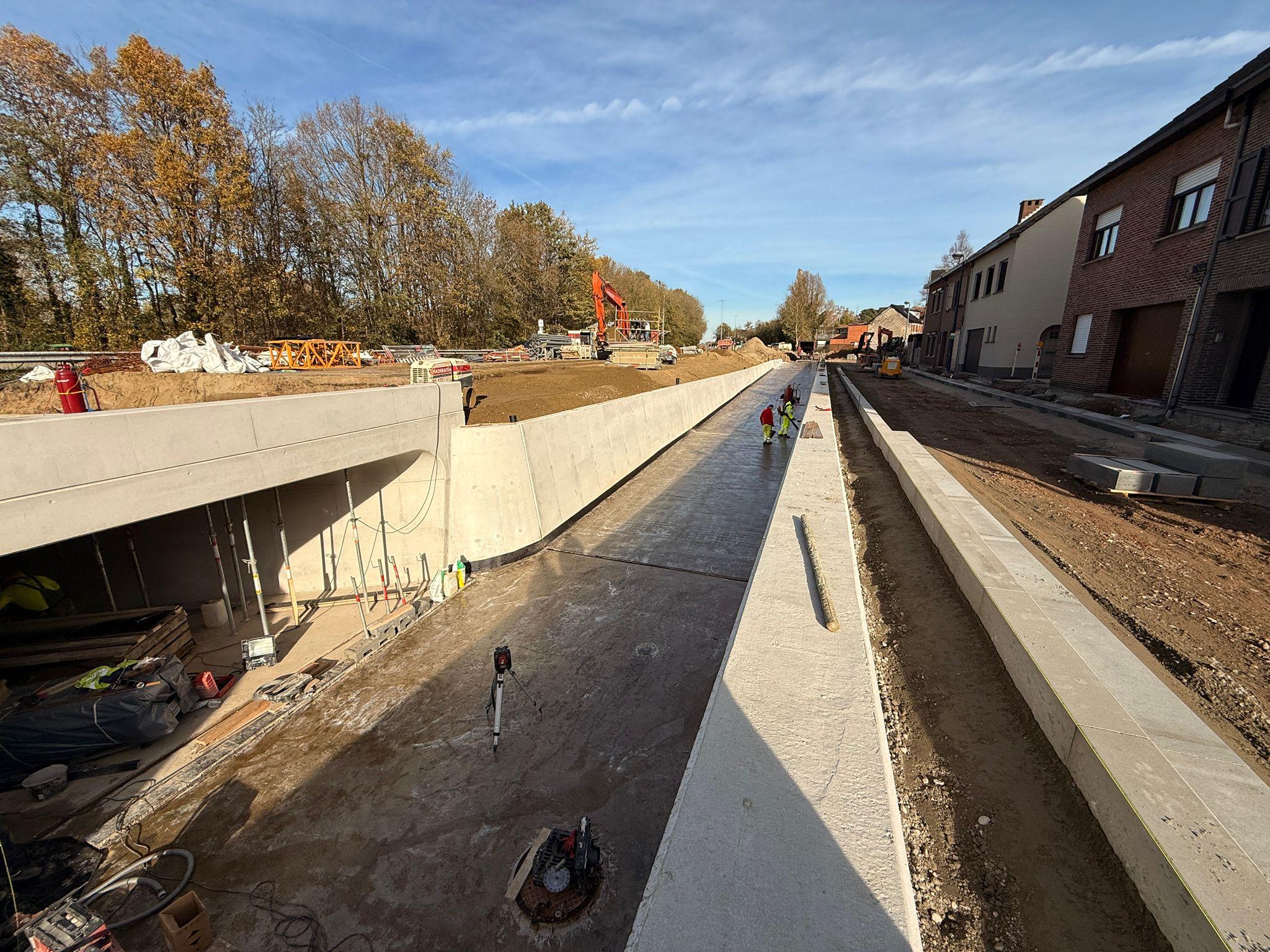 Bouw fietstunnel onder N171 aan kant Rubensstraat