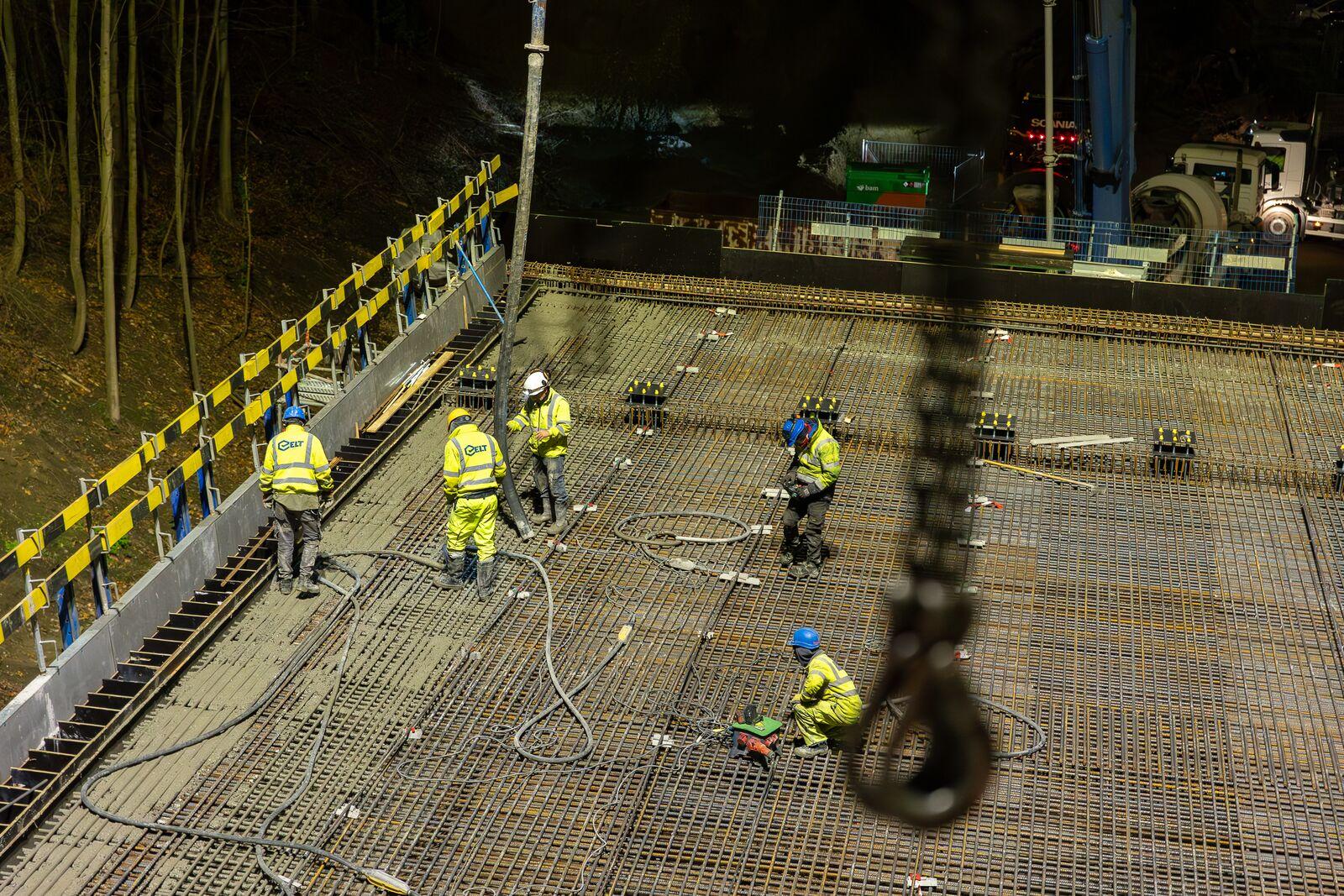 E313 bruggen - betonstort - december 2025