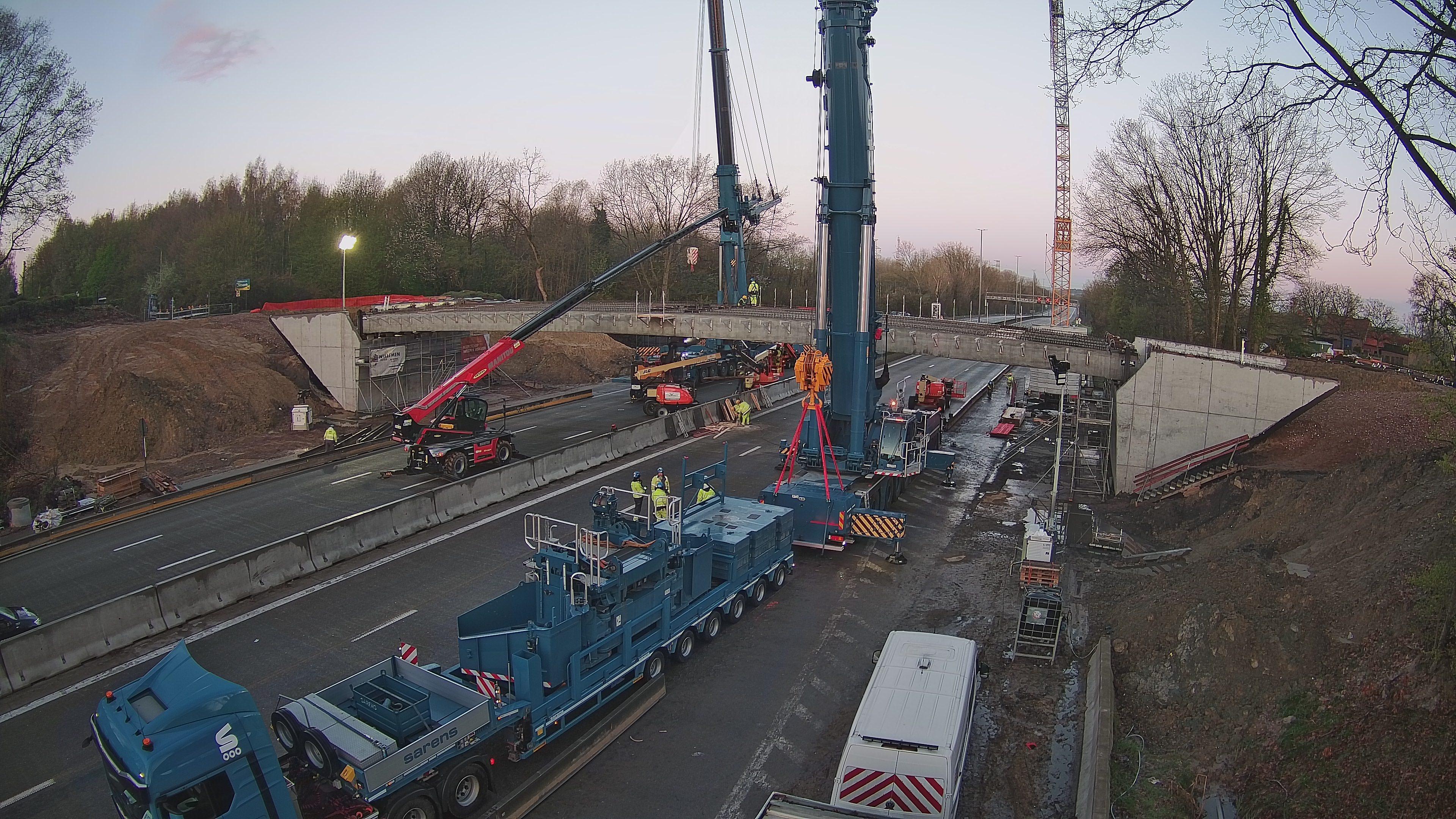 Zes liggers zijn geplaatst over E40
