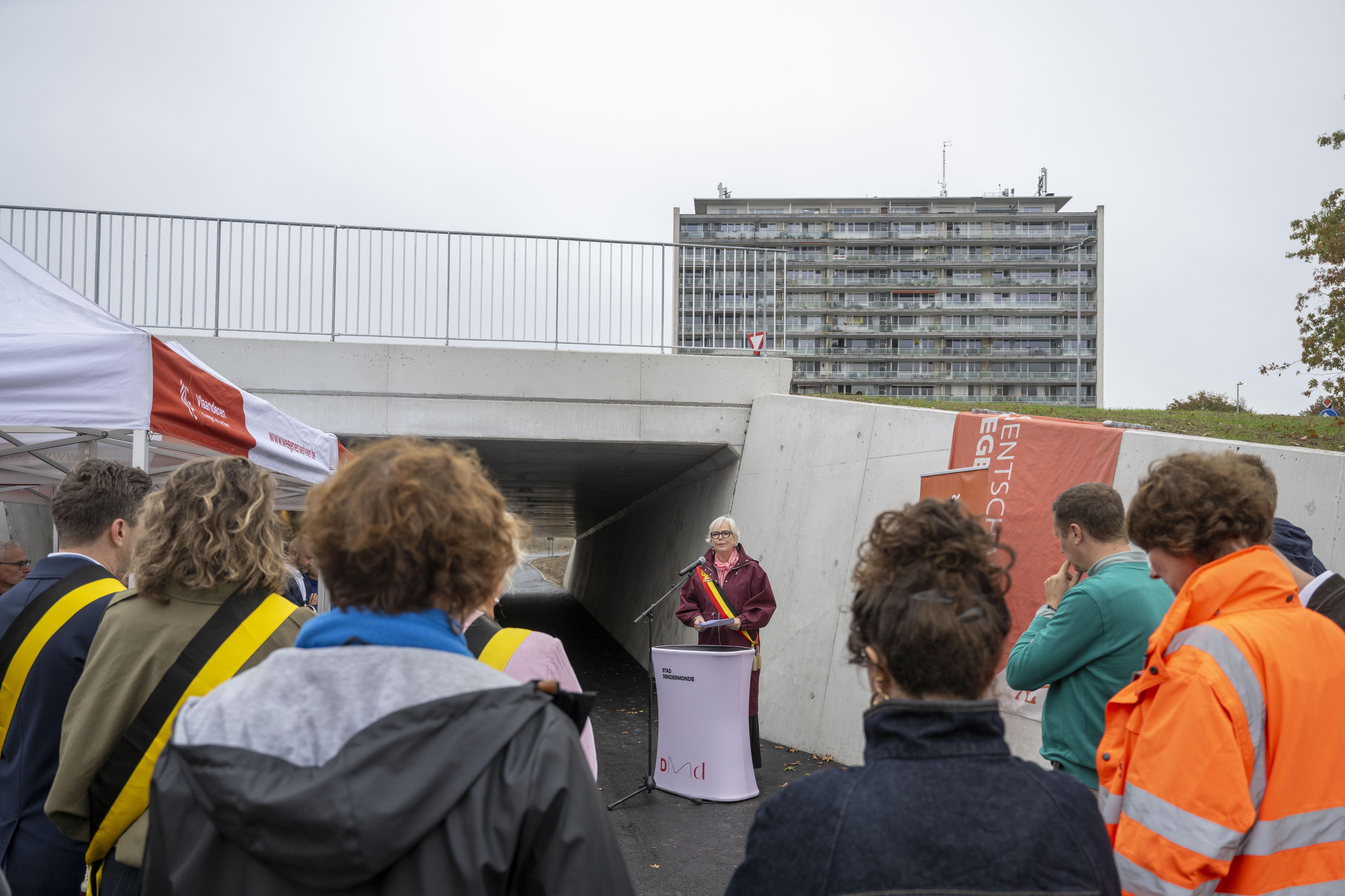 Op dinsdag 13 oktober vond de officiële opening van de Mechelse Poort plaats.