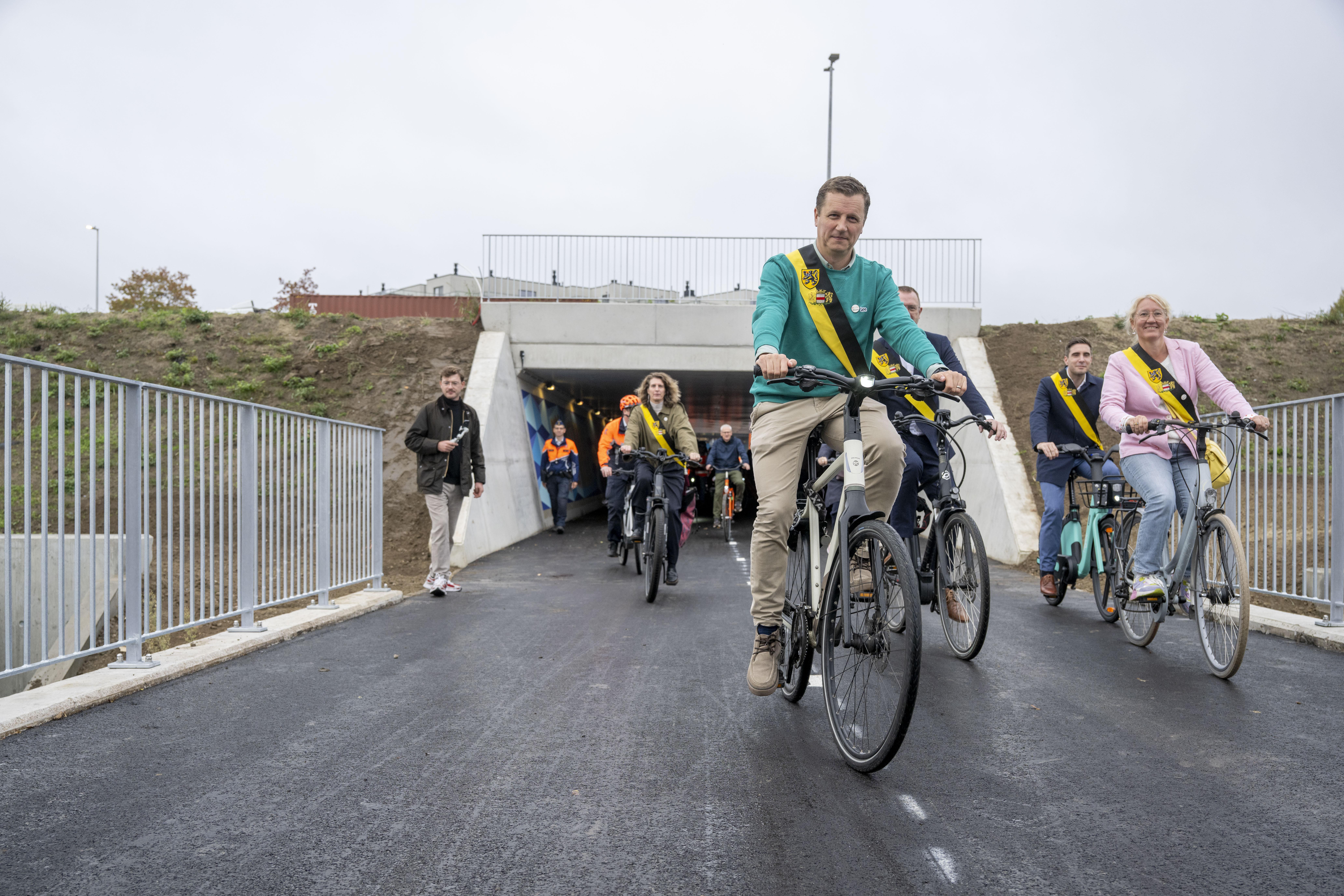De officiële opening van de Mechelse Poort vond plaats op dinsdag 13 oktober.