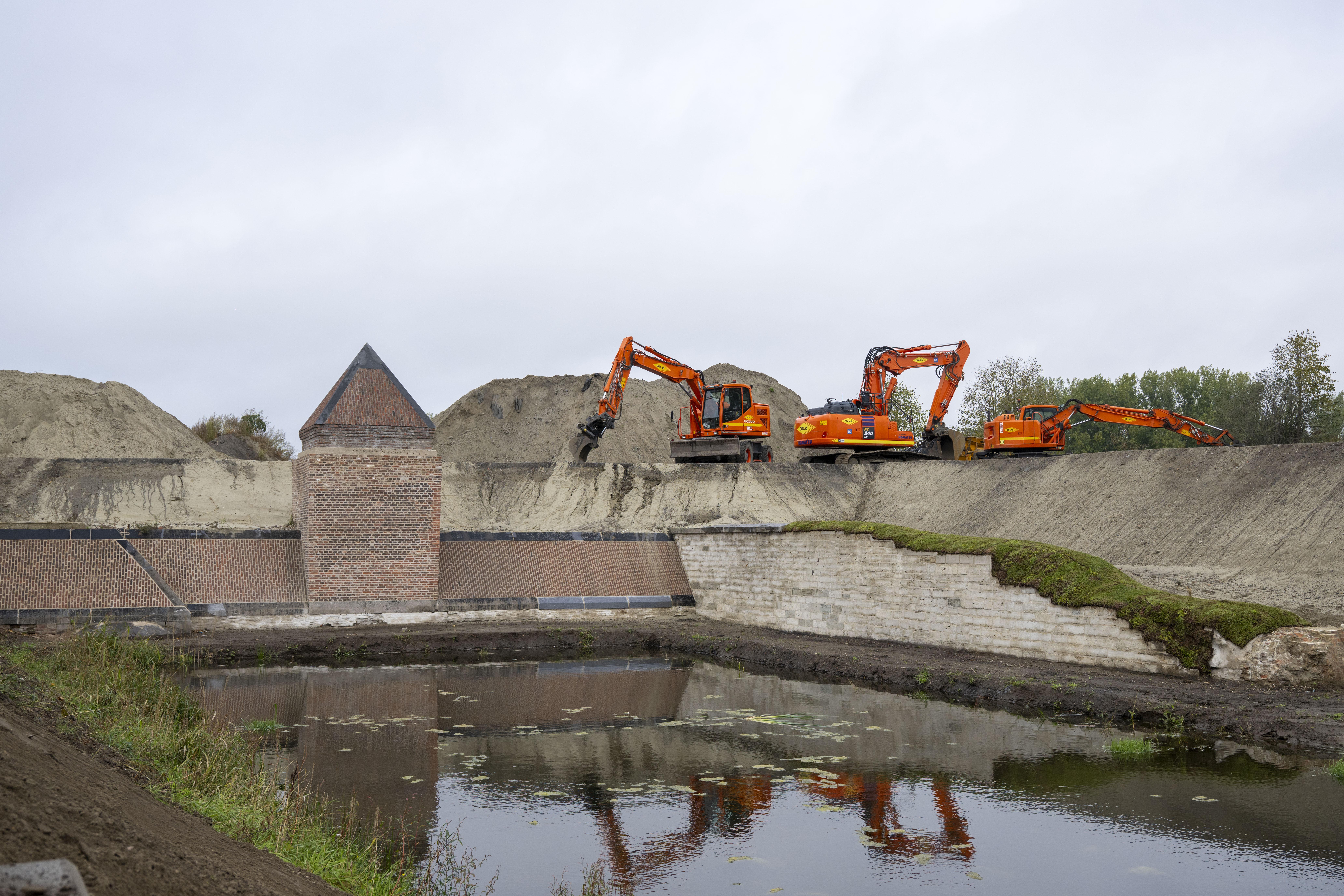 Op dinsdag 13 oktober vond de officiële opening van de Mechelse Poort plaats.